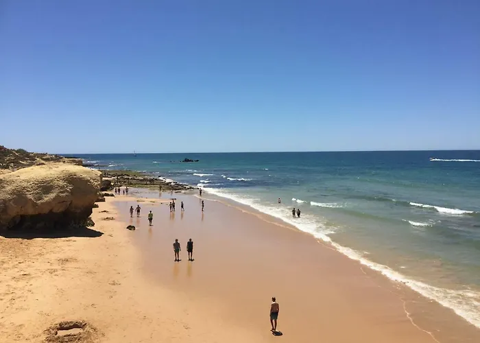 アパート Os A Ramos Na Da Gale Estao Inserido Em Com Piscina, Fica Apenas A 350 Metros Da Da Gale - Com Ar Condicionado Tanto Nos Quartos Na Sala, Smart Tv Com Prime Video E Cozinha Completa *