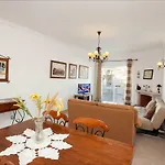 Os A Ramos Na Da Gale Estao Inserido Em Com Piscina, Fica Apenas A 350 Metros Da Da Gale - Com Ar Condicionado Tanto Nos Quartos Na Sala, Smart Tv Com Prime Video E Cozinha Completa Διαμέρισμα *
