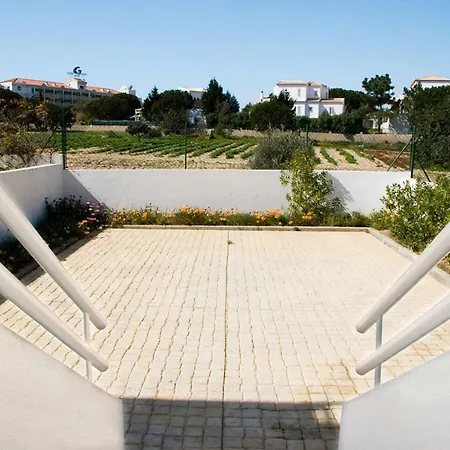 Os A Ramos Na Da Gale Estao Inserido Em Com Piscina, Fica Apenas A 350 Metros Da Da Gale - Com Ar Condicionado Tanto Nos Quartos Na Sala, Smart Tv Com Prime Video E Cozinha Completa Αλμπουφέιρα
