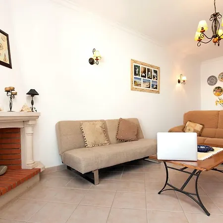 Os A Ramos Na Da Gale Estao Inserido Em Com Piscina, Fica Apenas A 350 Metros Da Da Gale - Com Ar Condicionado Tanto Nos Quartos Na Sala, Smart Tv Com Prime Video E Cozinha Completa Appartement