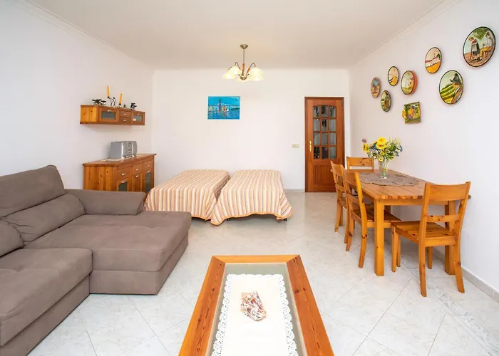 Apartamento Os A Ramos Na Da Galé Estão Inserido Em Com Piscina, Fica Apenas A 350 Metros Da Da Galé - Com Ar Condicionado Tanto Nos Quartos Na Sala, Smart Tv Com Prime Vídeo E Cozinha Completa