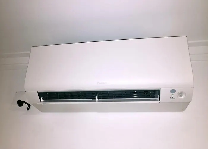 Os A Ramos Na Da Galé Estão Inserido Em Com Piscina, Fica Apenas A 350 Metros Da Da Galé - Com Ar Condicionado Tanto Nos Quartos Na Sala, Smart Tv Com Prime Vídeo E Cozinha Completa Apartamento Albufeira